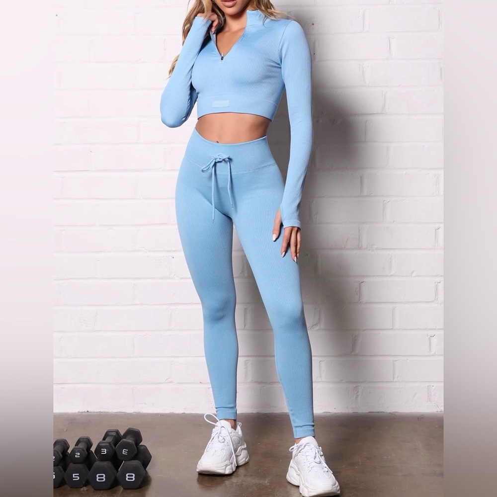 New 2 Piece Blue Active Ribbed Legging and Top Bundle – S